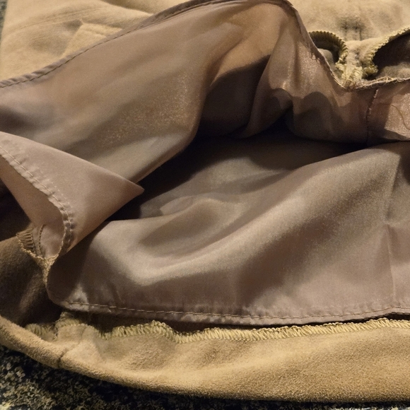 Liz Claiborne Tan Faux Suede Knee-Length Pencil Skirt Cargo Style Women size 10 - Picture 14 of 16
